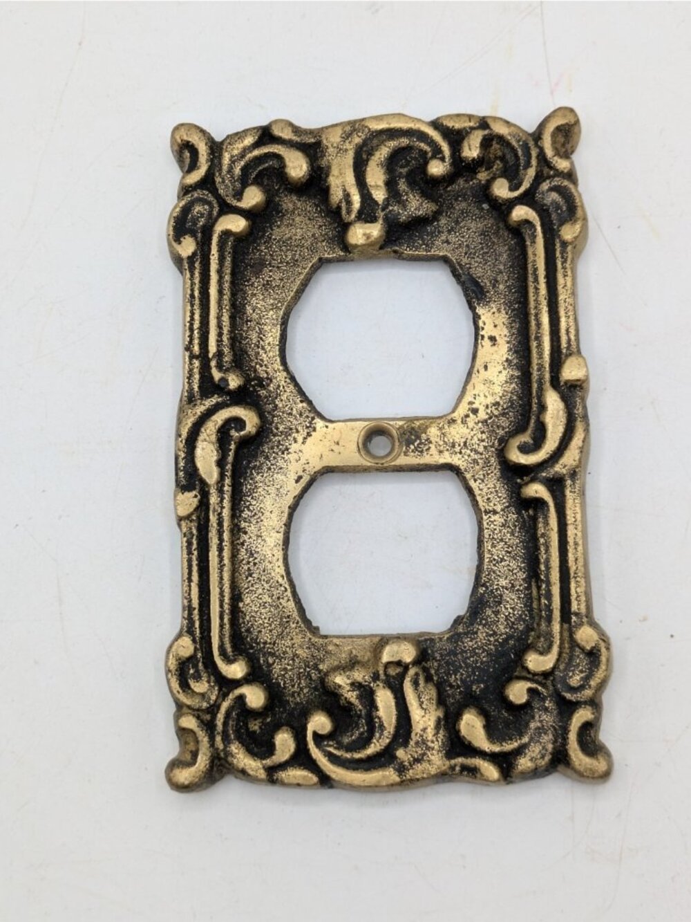 Vtg Solid Brass Ornate Gold Tone Outlet Cover Plate Cast Metal Scroll Design